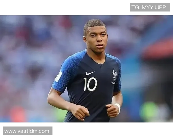 姆巴佩年纪轻轻已成足球明星他未来的潜力与成就令人期待