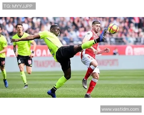 新疆队与辽宁队激战正酣谁能在这场对决中笑到最后